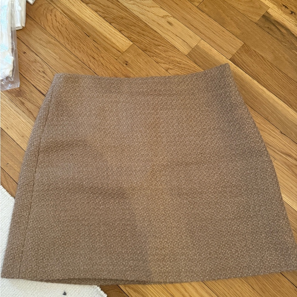 Theory Tan Textured wool skirt